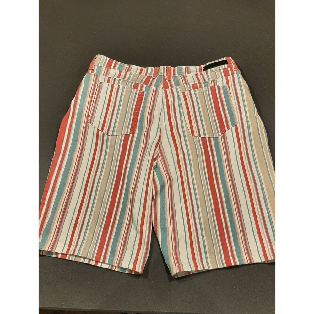 Gloria Vanderbilt Striped Bermuda Shorts Women’s Size 14 Stretch Cotton Red Blue